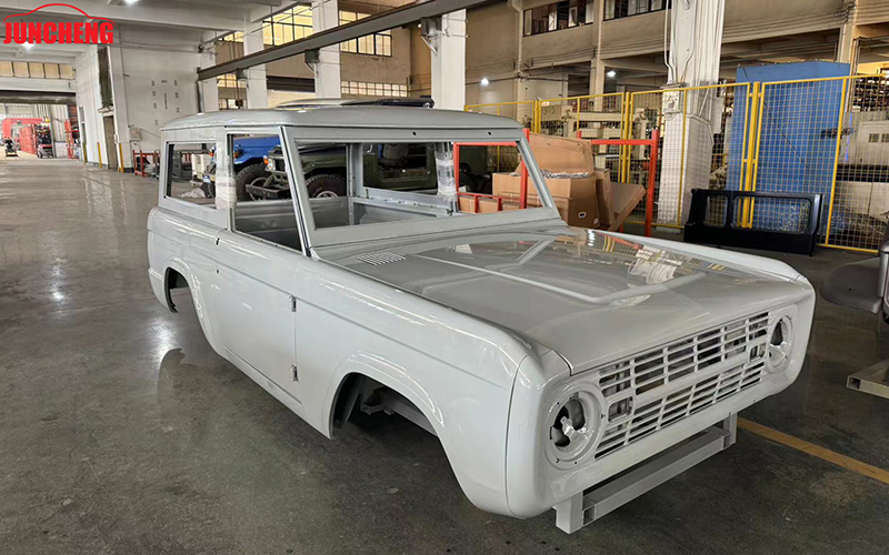 What are some common problems encountered when replacing car parts